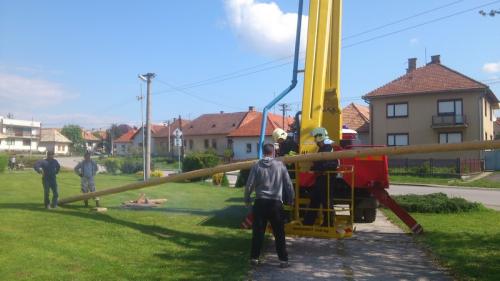 Stavanie mája 2014